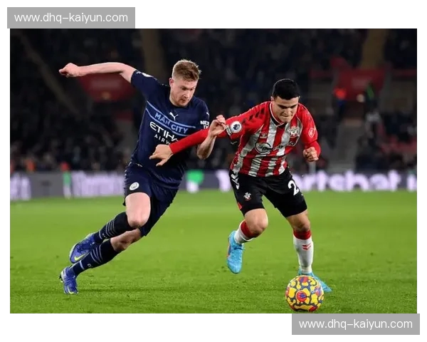 曼城vs南安普：当“蓝月战舰”撞上“圣徒之魂”，这是一场无关阶级的绿茵盛宴